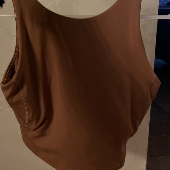 Lululemon - Picture 2 of 2